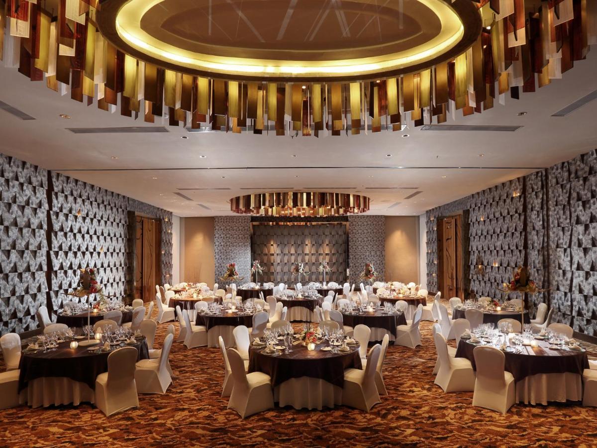 Ayana Segara Bali Hotel Jimbaran Exterior foto