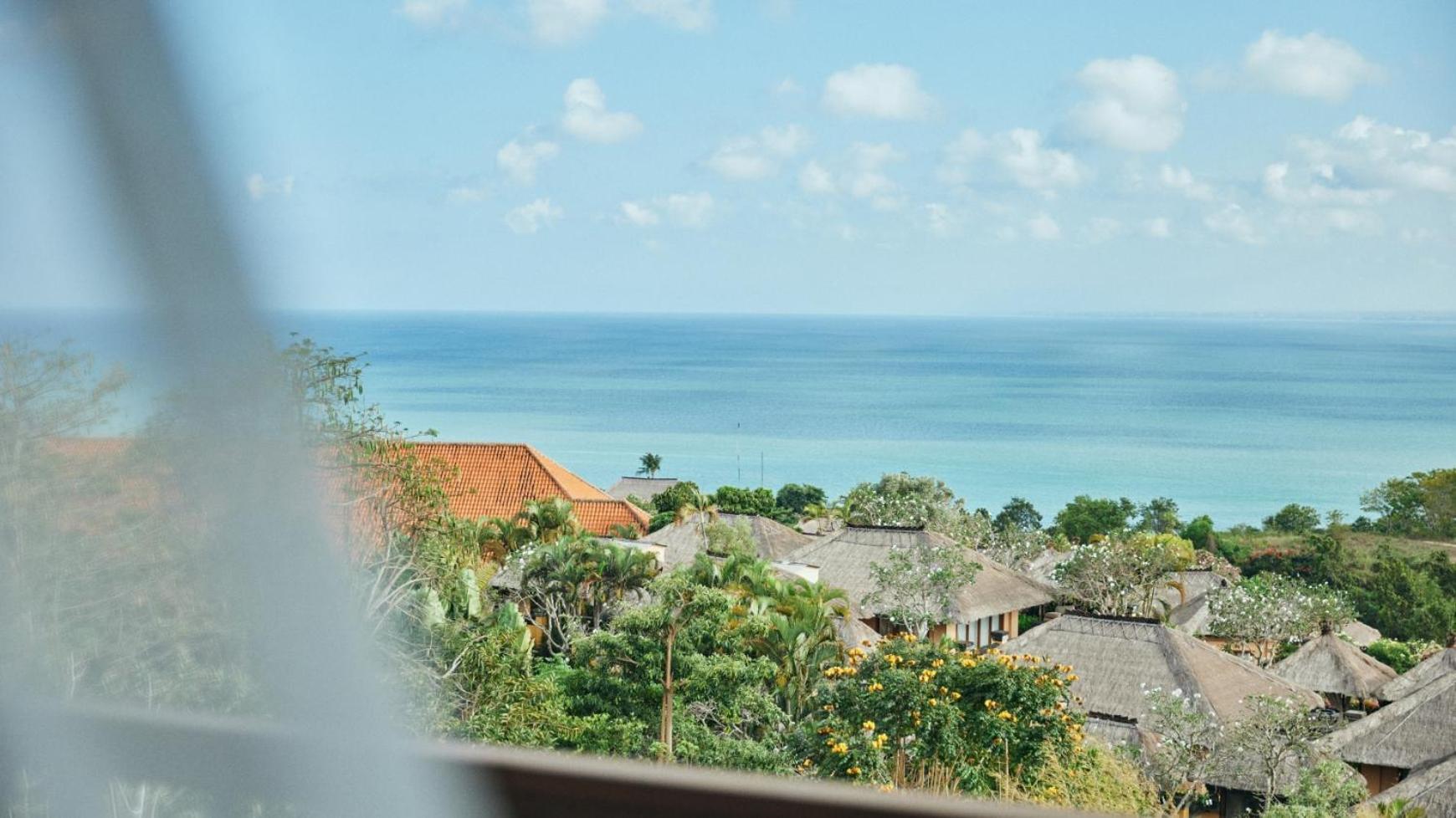 Ayana Segara Bali Hotel Jimbaran Exterior foto